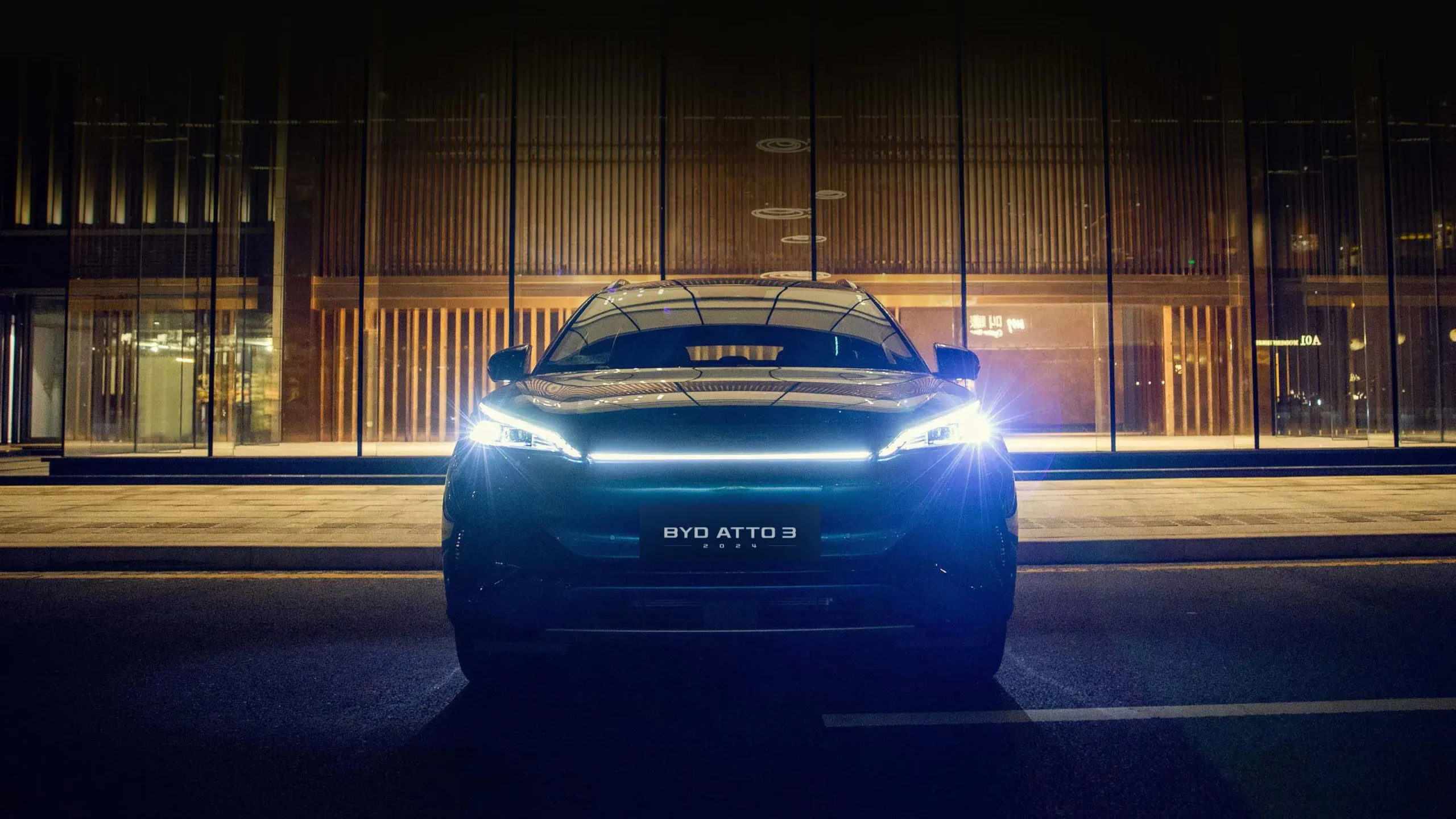 BYD Atto 3: SUV Listrik Modern dan Stylish | BYD Sentul